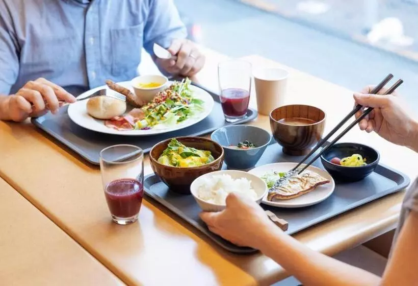 Szálloda The B Sangenjaya