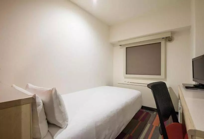 Szálloda The B Sangenjaya