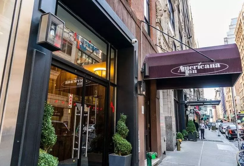 호텔 Americana Inn