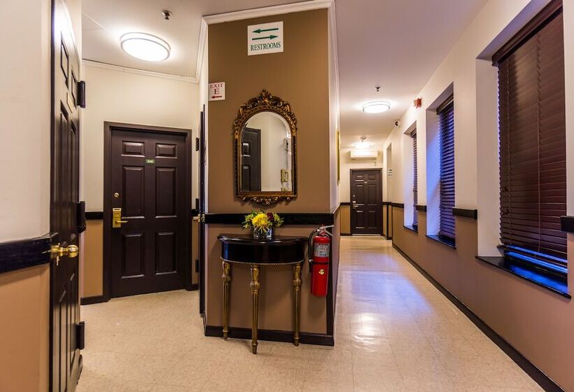 酒店 Americana Inn