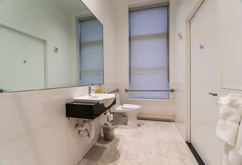 호텔 Americana Inn