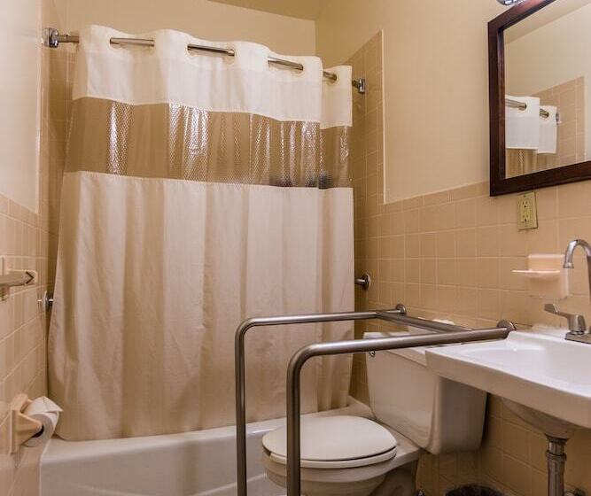 酒店 Americana Inn