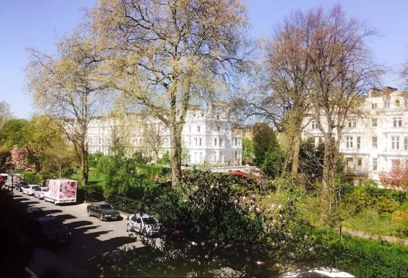 בית מלון כפרי Blue Bells