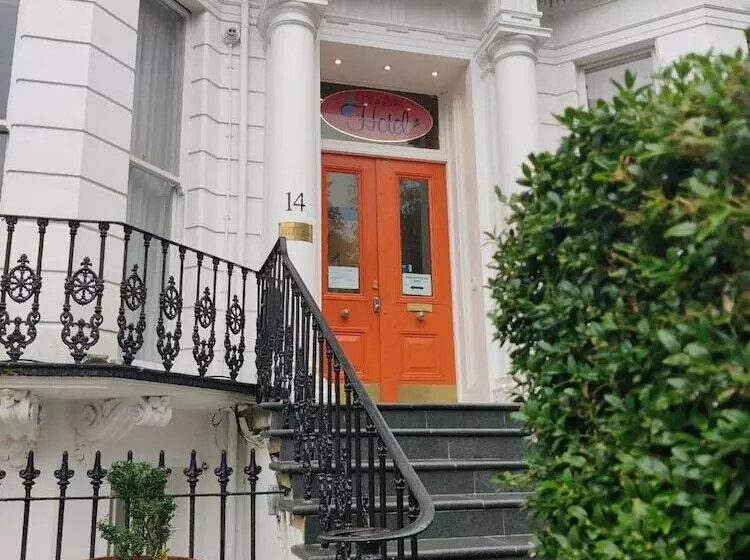 בית מלון כפרי Blue Bells