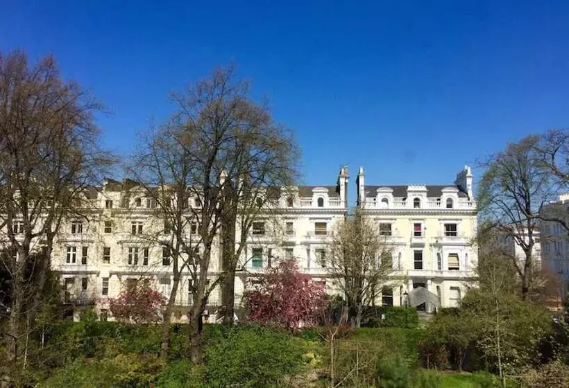 בית מלון כפרי Blue Bells