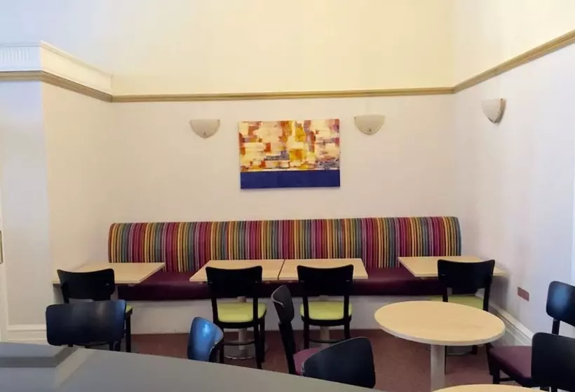 בית מלון כפרי Blue Bells