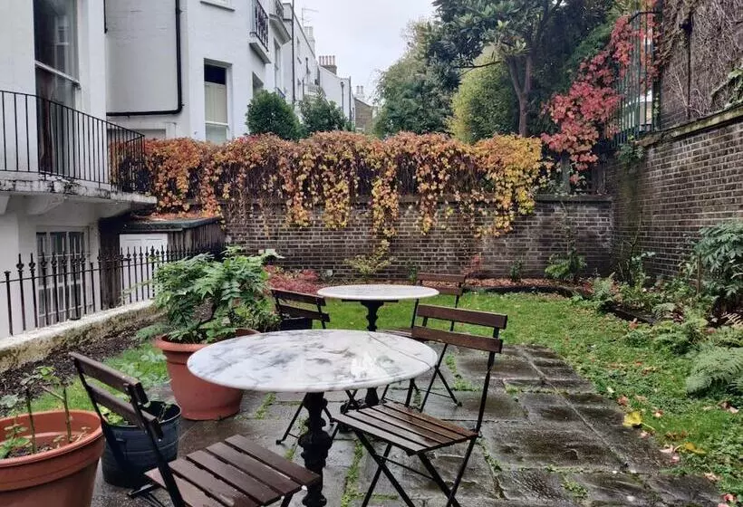 בית מלון כפרי Blue Bells