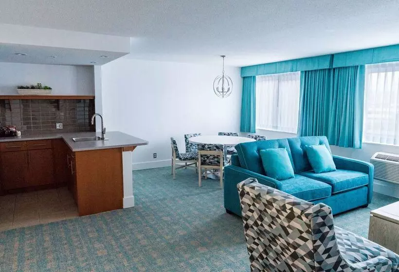 Coast Hotel & Convention Centre