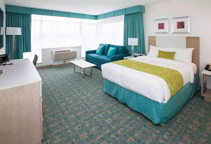 Coast Hotel & Convention Centre