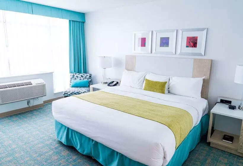 Coast Hotel & Convention Centre