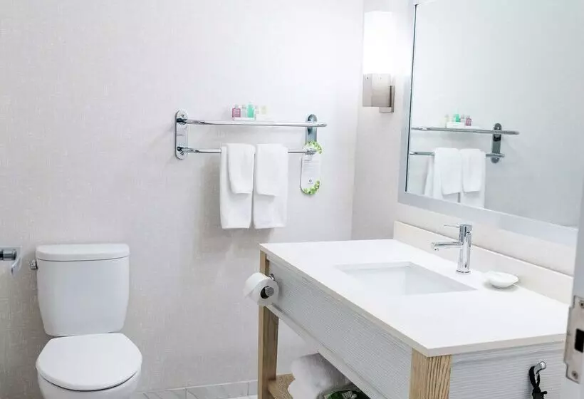 Coast Hotel & Convention Centre