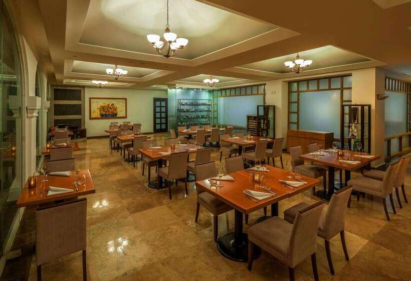 هتل Cozumel Palace All Inclusive