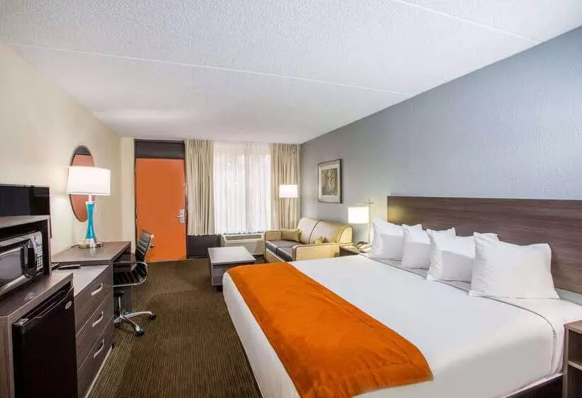 هتل Days Inn & Suites By Wyndham Orlando Airport