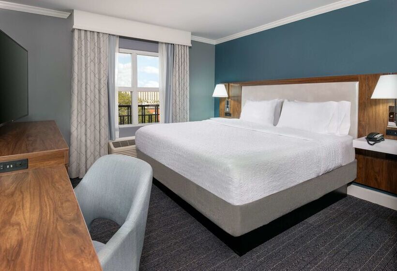 בית מלון כפרי Hampton Inn Savannah Historic District