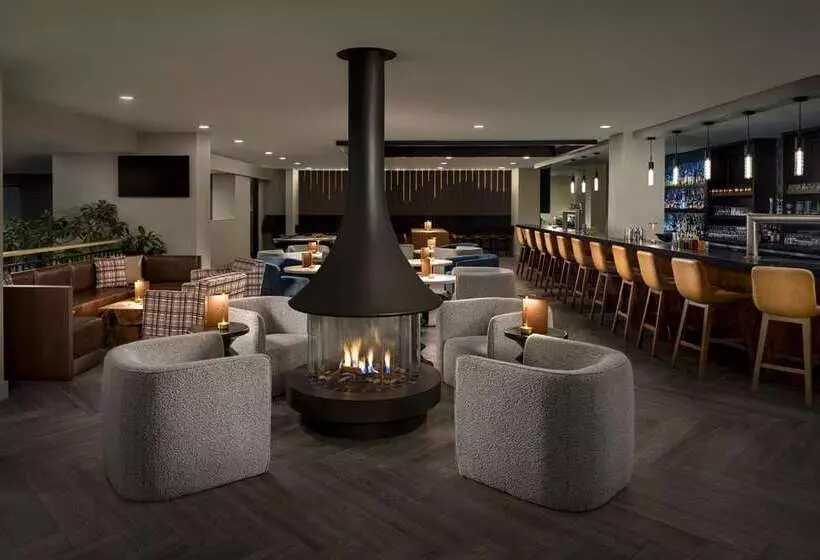 酒店 Hilton Whistler Resort & Spa