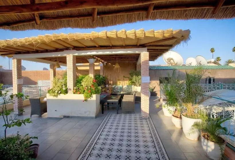 هتل Riad Les Oliviers & Spa