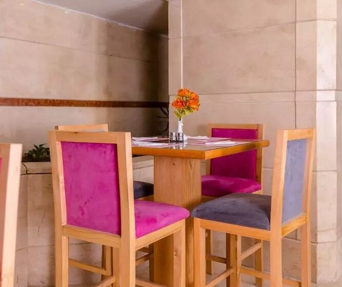 Swiss Inn Hotel Mohandeseen