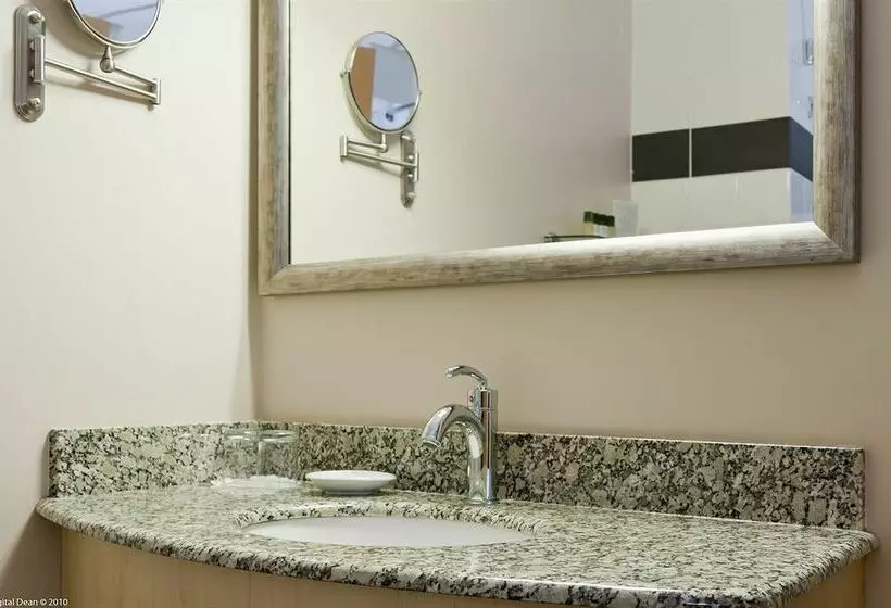 酒店 Quaaout Lodge And Spa, Talking Rock Golf