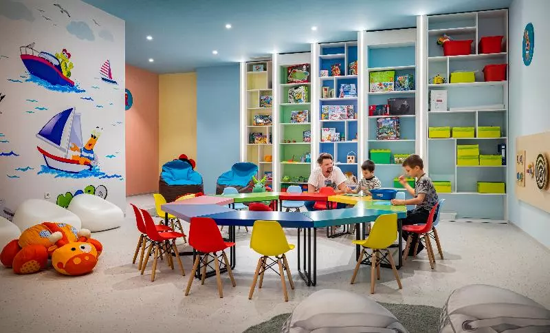 هتل Valamar Diamant