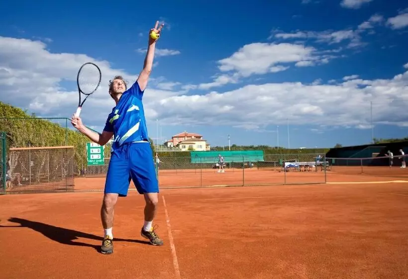 هتل Valamar Diamant