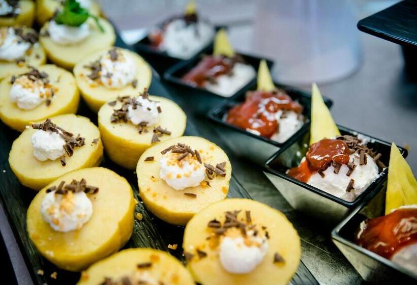 هتل Bahia Almunecar