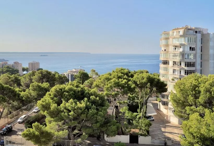 Отель Bq Belvedere