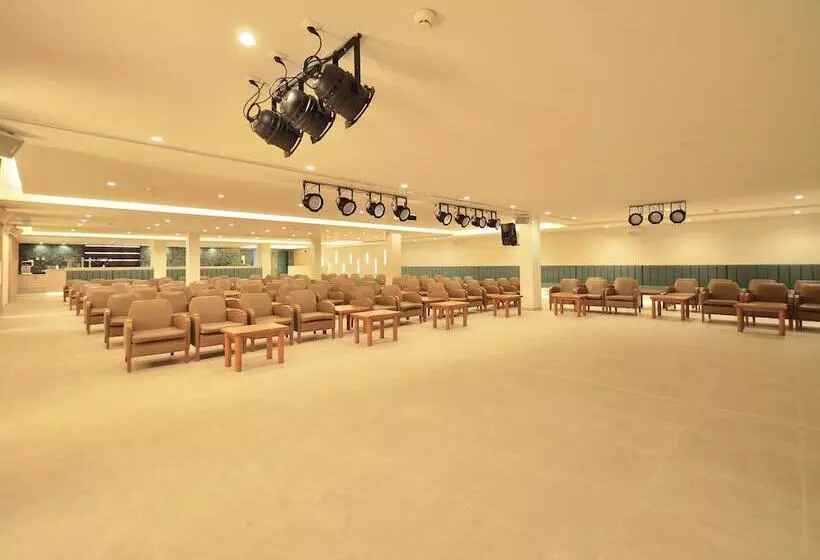 Отель Bq Belvedere