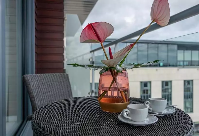 Carlton Hotel Dublin Airport