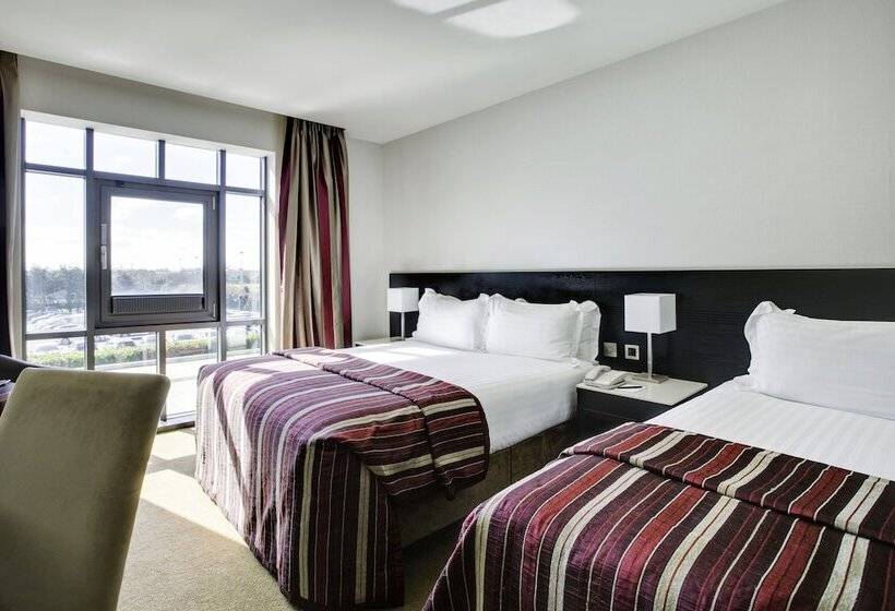 Carlton Hotel Dublin Airport