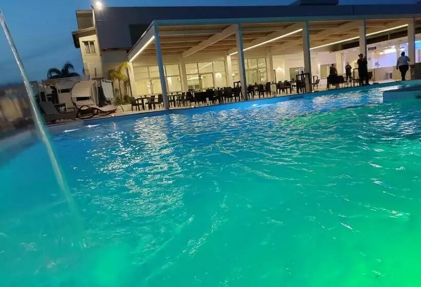 בית מלון כפרי Cristallo Paestum