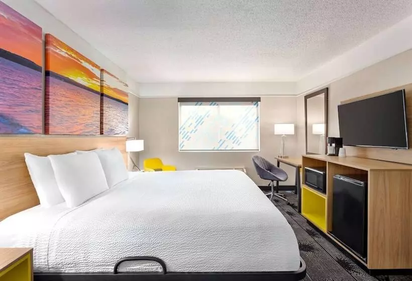هتل Days Inn By Wyndham Kansas City International Airport