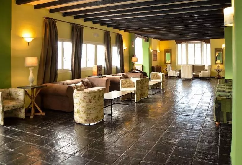 בית מלון כפרי Ghm Monachil