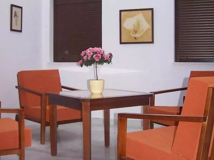 هتل Las Casas Del Duque