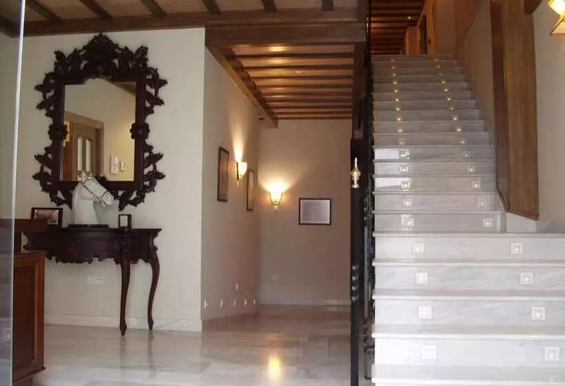 هتل Las Casas Del Duque