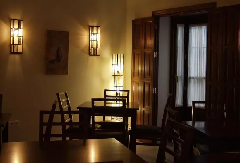 هتل Las Casas Del Duque