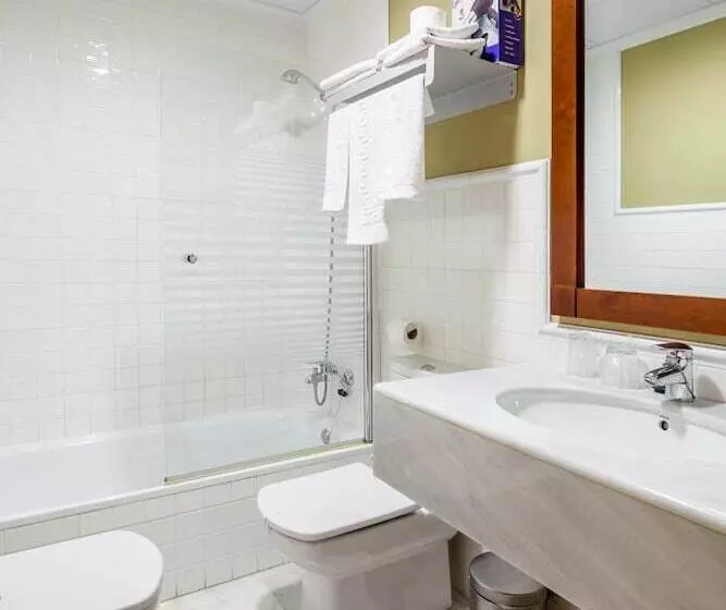 هتل Las Casas Del Duque