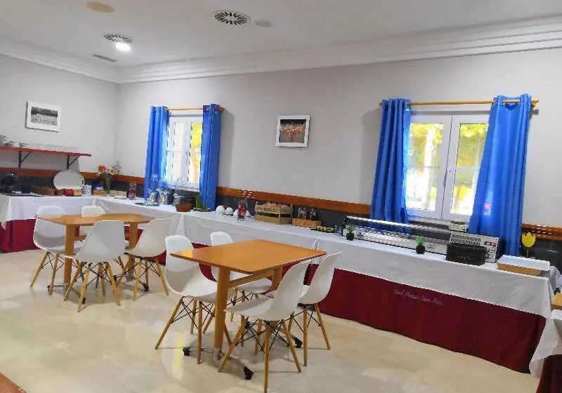 Отель Marisma Sancti Petri