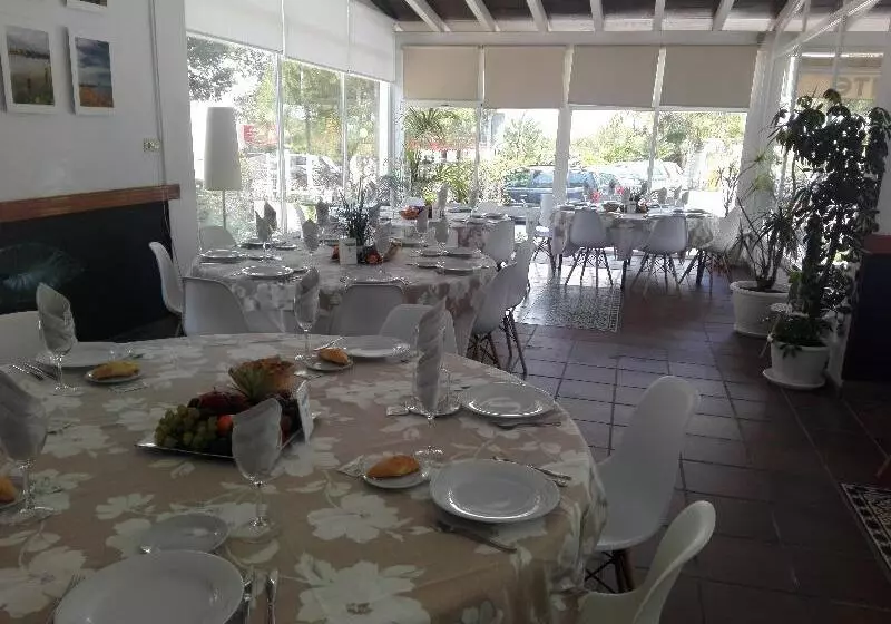 Отель Marisma Sancti Petri