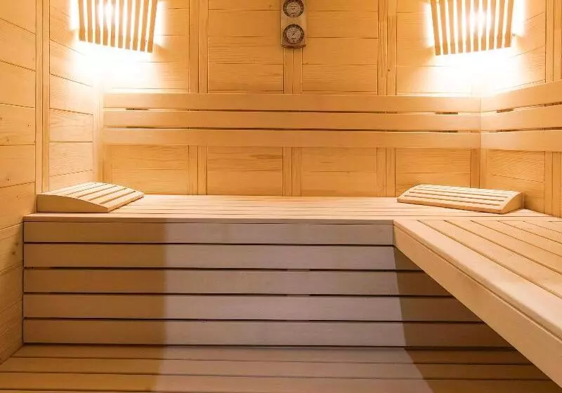 ホテル Mercure Sibiu Airport