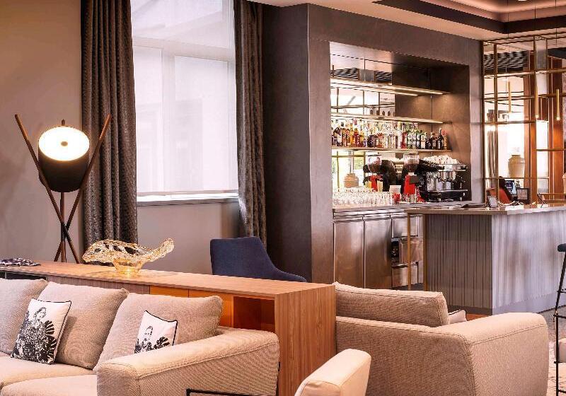 هتل Mercure Sibiu Airport