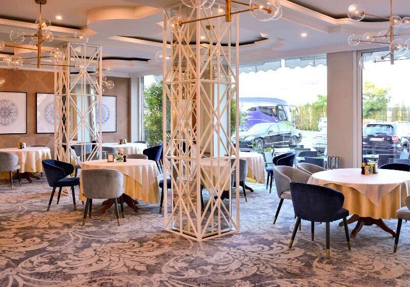 هتل Mercure Sibiu Airport