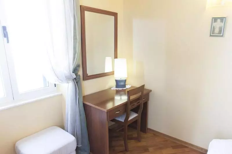 בית מלון כפרי Peristil