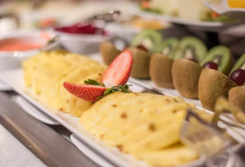 Отель Petit Palace Boqueria Garden