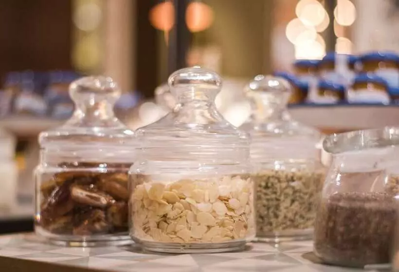 Отель Petit Palace Boqueria Garden