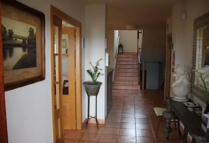 فندق Villa Mencia