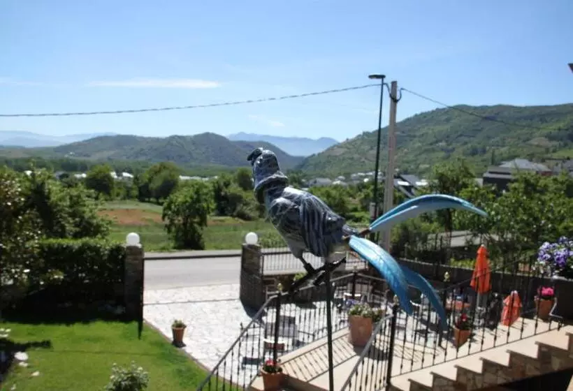 فندق Villa Mencia