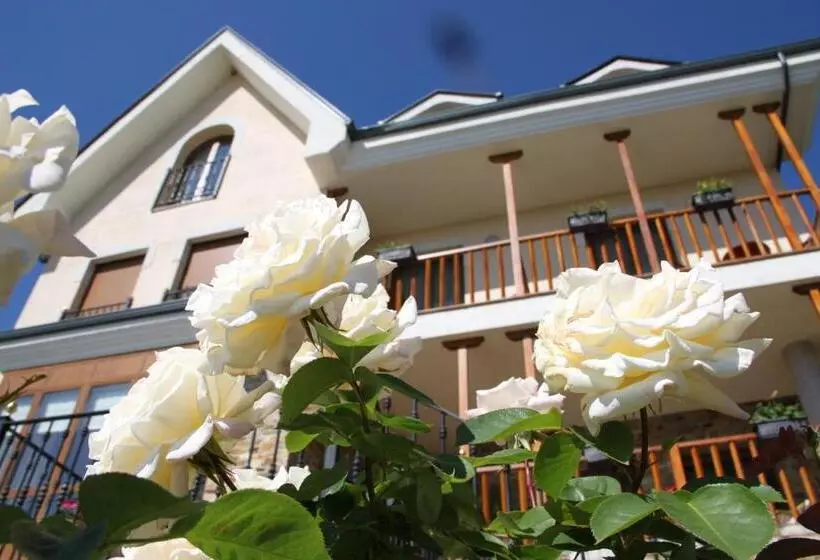 فندق Villa Mencia