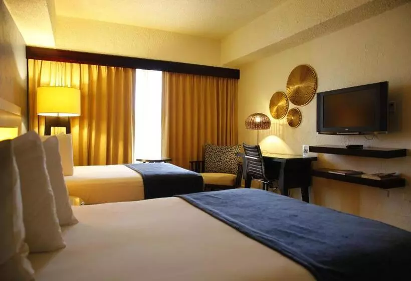 هتل Windward Passage