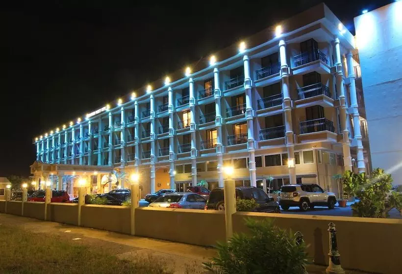 هتل Windward Passage