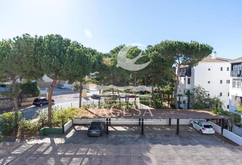 Jardines De Las Golondrinas